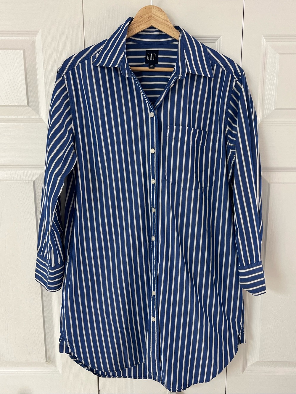 GAP Women's Blue and White Vertical Stripe Button-Down Shirt Dress